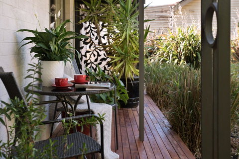 East Street Daylesford - Accommodation Main Beach 31