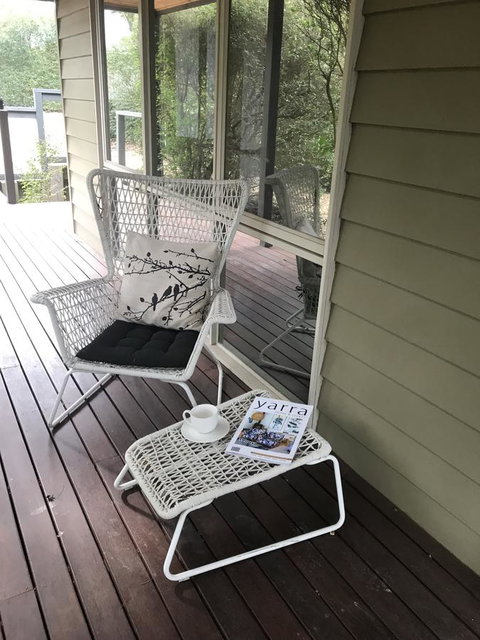 Two Truffles Cottages - Accommodation Main Beach 10