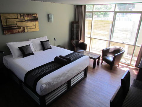 The Olive Tree Motel - Accommodation Main Beach 21