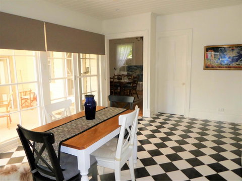 Fairbank House - Accommodation Main Beach 11