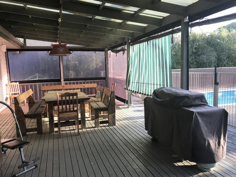 Eagle Bay Views - Accommodation Main Beach 5