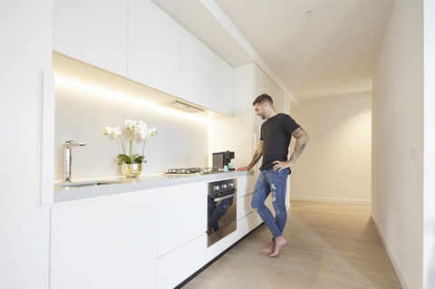 Empire Melbourne Central By Apartments Of Melbourne - Accommodation Main Beach 9