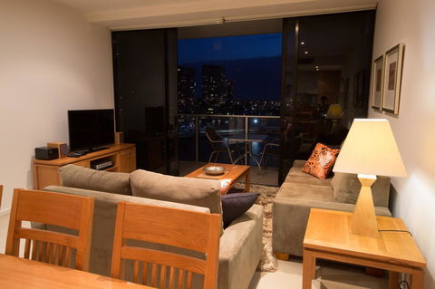 Accent Accommodation@Docklands - Accommodation Main Beach 16