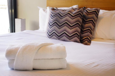 Accent Accommodation@Docklands - Accommodation Main Beach 5