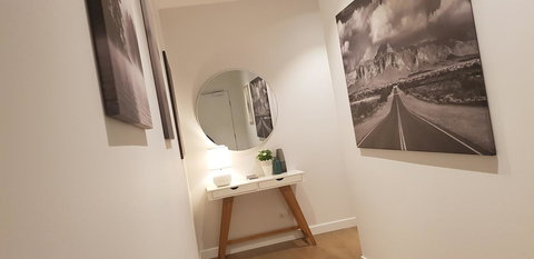 Ivanhoe Apartments - Accommodation Main Beach 15