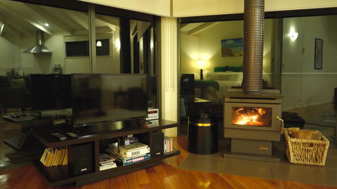 Limosa Rise - Accommodation Main Beach 8