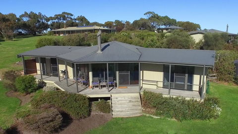 Limosa Rise - Accommodation Main Beach 13