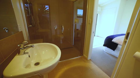 Limosa Rise - Accommodation Main Beach 22