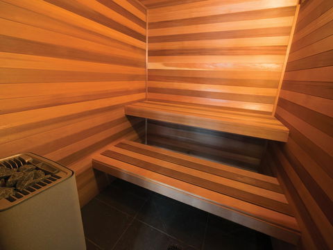 Apartments @ 133 City - Accommodation Main Beach 1