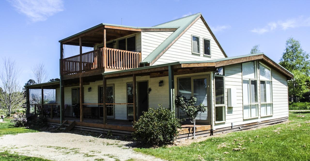 Beechworth VIC Accommodation Main Beach