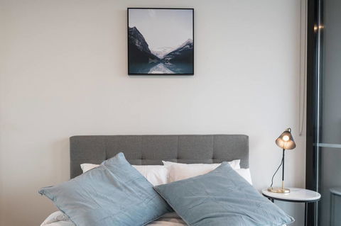 International 2 Bed 2 Bath Apartment - Accommodation Main Beach 6