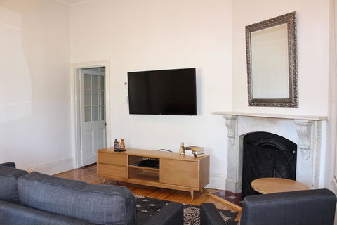 Abbey View - Accommodation Main Beach 13