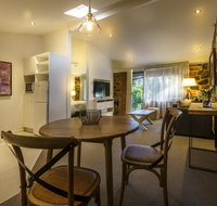 Bright Mystic Valley - Accommodation Main Beach