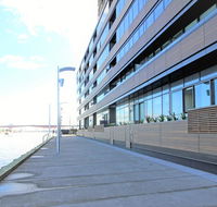 Auzzie Apartments Docklands Melbourne - Accommodation Main Beach
