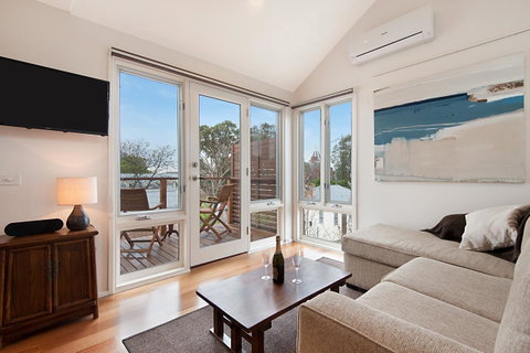 Salt Loft - Accommodation Main Beach 1