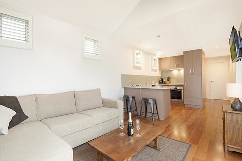 Salt Loft - Accommodation Main Beach 2