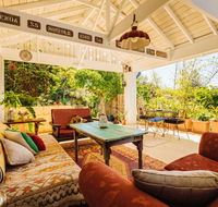 The Blue Beach House - Accommodation Main Beach