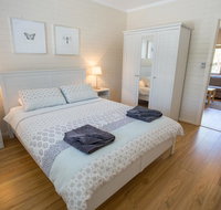 The Blue Door Villa - Accommodation Main Beach