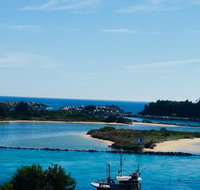 The Boathouse a 3 Bedroom House - Accommodation Main Beach