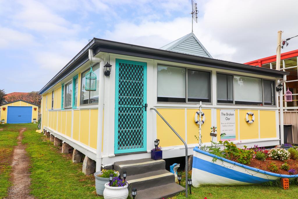 Killingworth NSW Accommodation Main Beach