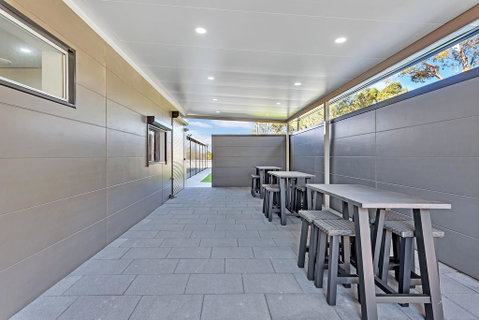 The Bunkhouse - Accommodation Main Beach 3