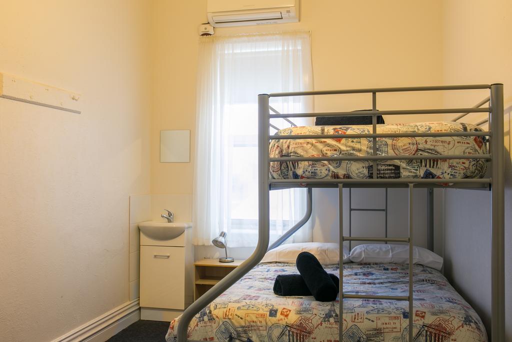 Taroon VIC Accommodation Main Beach