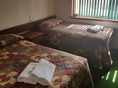 The Club Hotel - Accommodation Main Beach 0