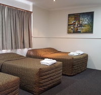 The Commercial Hotel Motel - Accommodation Main Beach