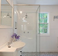 The Cottage - Accommodation Main Beach