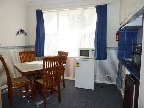The Doo Drop Inn - Accommodation Main Beach 1