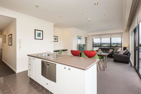 The Esplanade Resort And Spa - Accommodation Main Beach 3