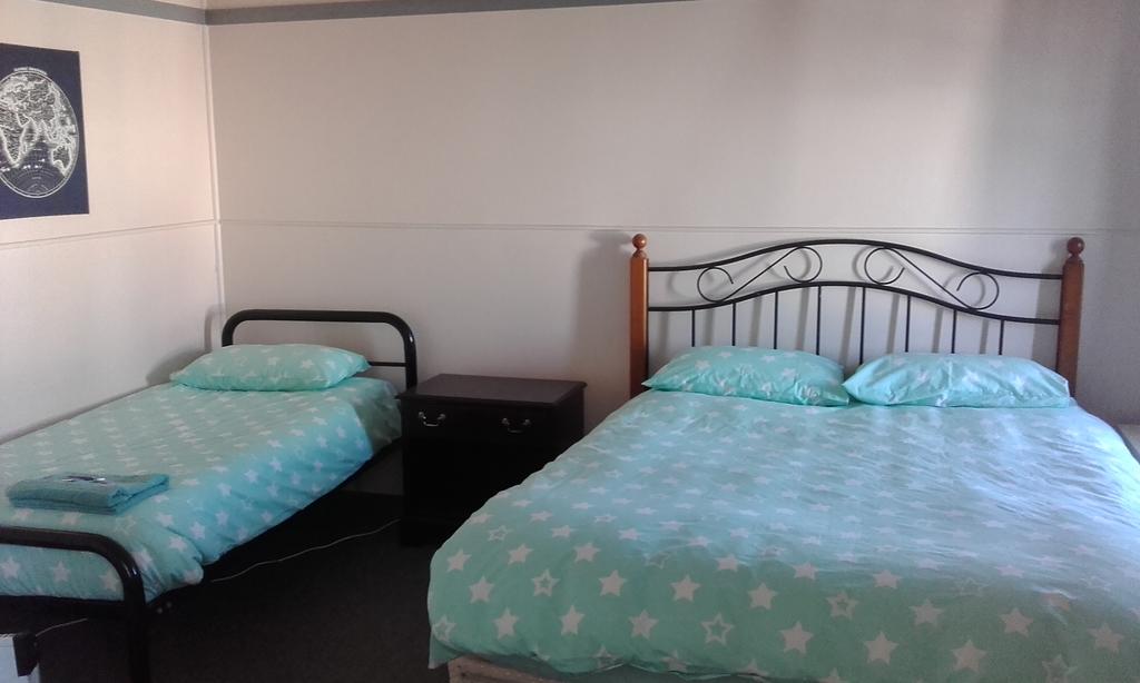 Ando NSW Accommodation Main Beach