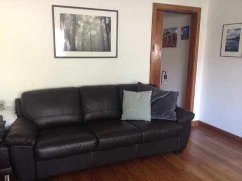 The Fremantle House - Accommodation Main Beach 2