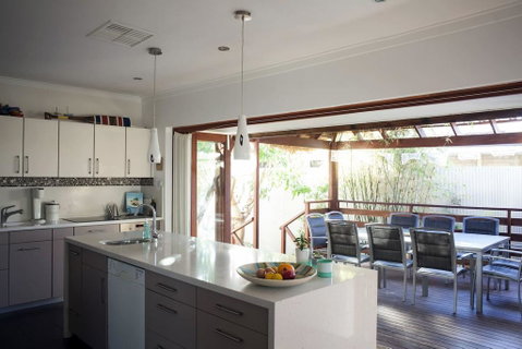 The Fremantle House - Accommodation Main Beach 0