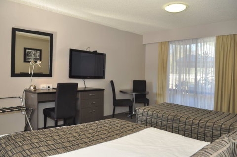 The Galaxy Motel - Accommodation Main Beach 1