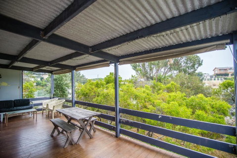 The Gee Beach House - Accommodation Main Beach 1