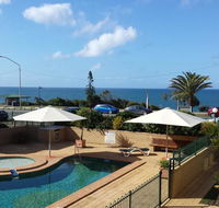 The Headlands 10 - 2 BDRM Apt Across from Alex Beach - Accommodation Main Beach