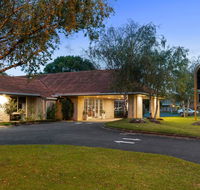 The Henty - Accommodation Main Beach