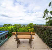 The Hillside House - Accommodation Main Beach