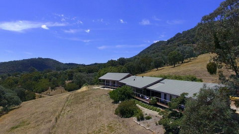 The Homestead At Holmeslgen At Eildon - Accommodation Main Beach 0