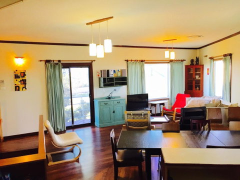 The Kite Beach House - Accommodation Main Beach 1