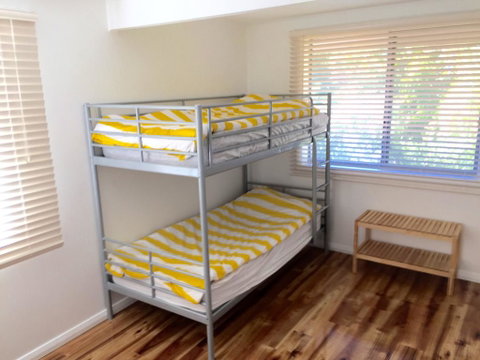The Kite Beach House - Accommodation Main Beach 3