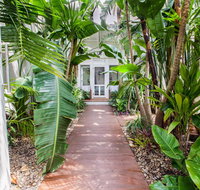 The Lakehouse in Raffetys Resort - Accommodation Main Beach