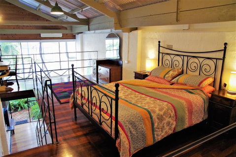 The Old Joyce Factory Loft Apartment - Accommodation Main Beach 3