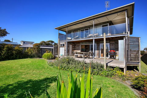 The Palings At Culburra - Pet Friendly - Accommodation Main Beach 0