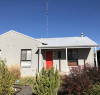 The Red Door - Accommodation Main Beach