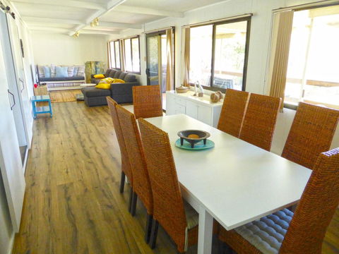 The Relax Shack @ Culburra Beach Sleeps 7 - Accommodation Main Beach 2