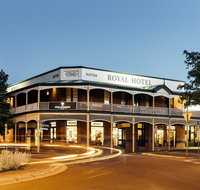 The Royal Daylesford Hotel - Accommodation Main Beach