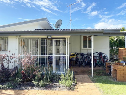 The Shack - Accommodation Main Beach 0