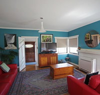 The Tickled Trout - Accommodation Main Beach